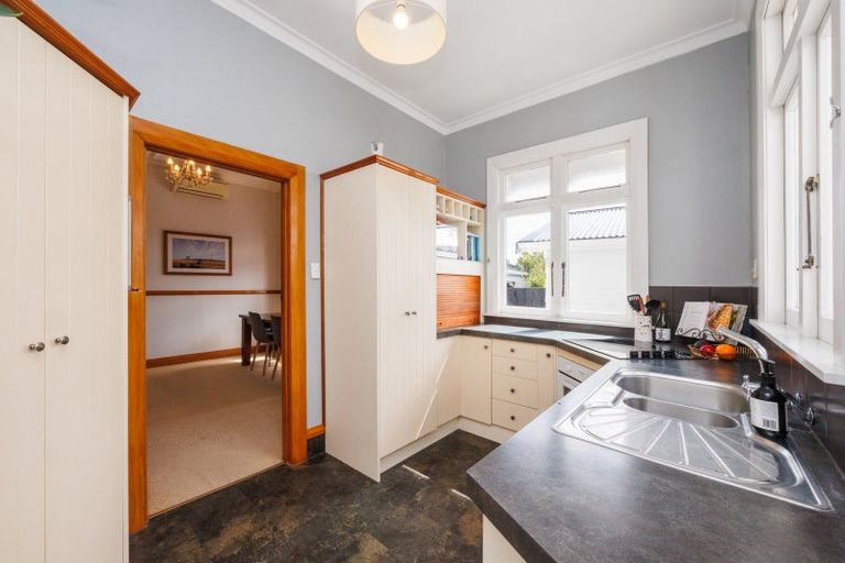 Photo of property in 6 Rosalie Terrace, Kelvin Grove, Palmerston North, 4414