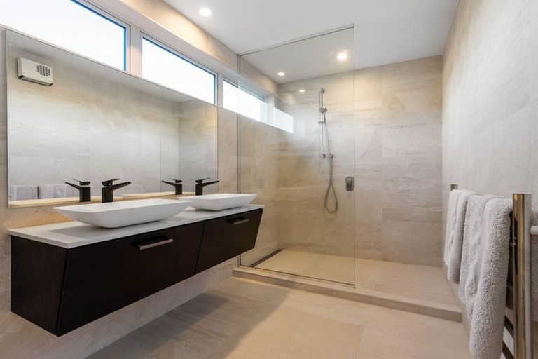 Photo of property in 140 Waterways Parade, Pauanui, Hikuai, 3579