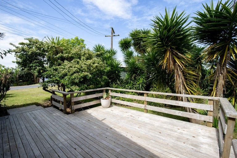 Photo of property in 2 Mahuta Road, Waitakaruru, Ngatea, 3576
