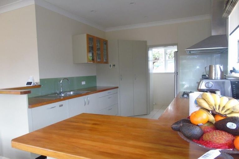 Photo of property in 5 Russell Street, Waterloo, Lower Hutt, 5011