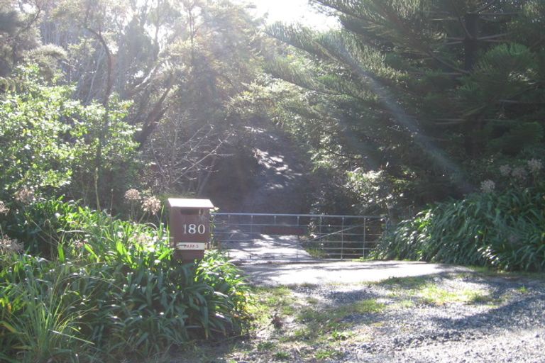 Photo of property in 180 Ti Point Road, Ti Point, Warkworth, 0985