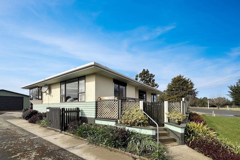 Photo of property in 4 London Street, Weston, Oamaru, 9401