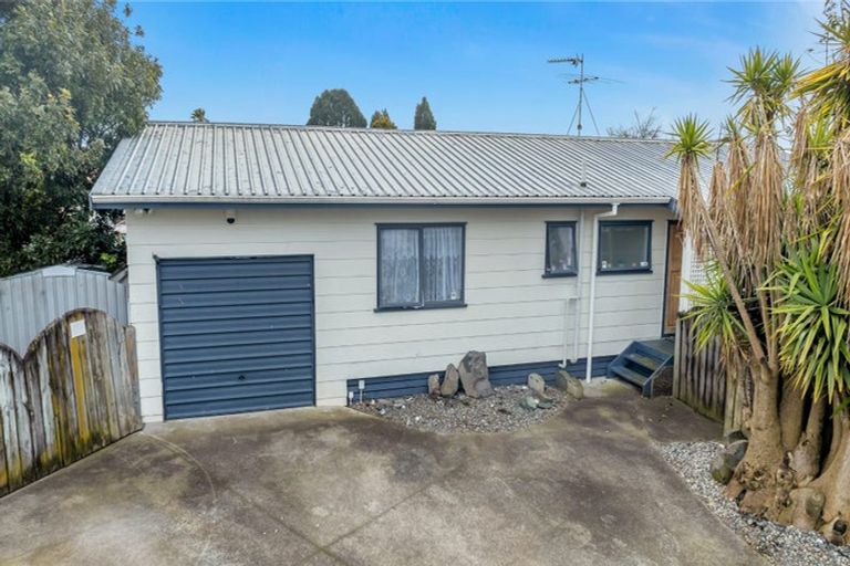 Photo of property in 1/16 Wilson Place, Papakura, 2110