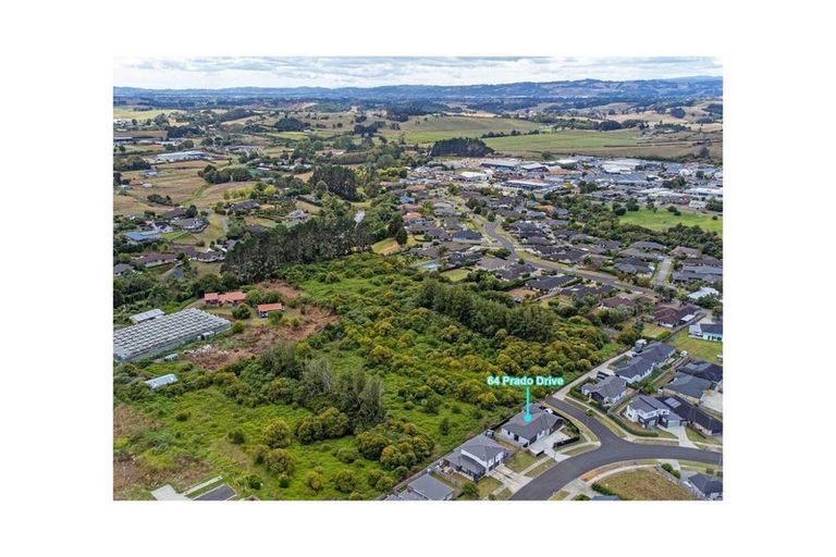 Photo of property in 64 Prado Drive, Pukekohe, 2120