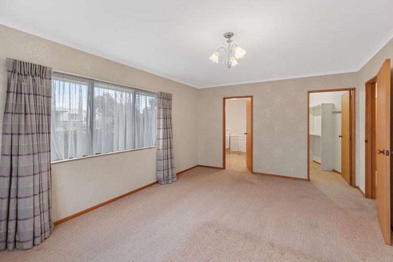 Photo of property in 5 Wanganui Road, Marton, 4710
