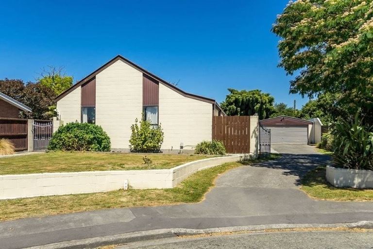 Photo of property in 5 Loreto Place, Hornby, Christchurch, 8042