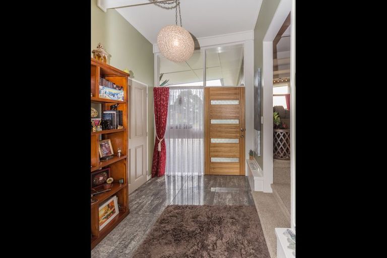 Photo of property in 27 Magnolia Avenue, Opaheke, Papakura, 2113