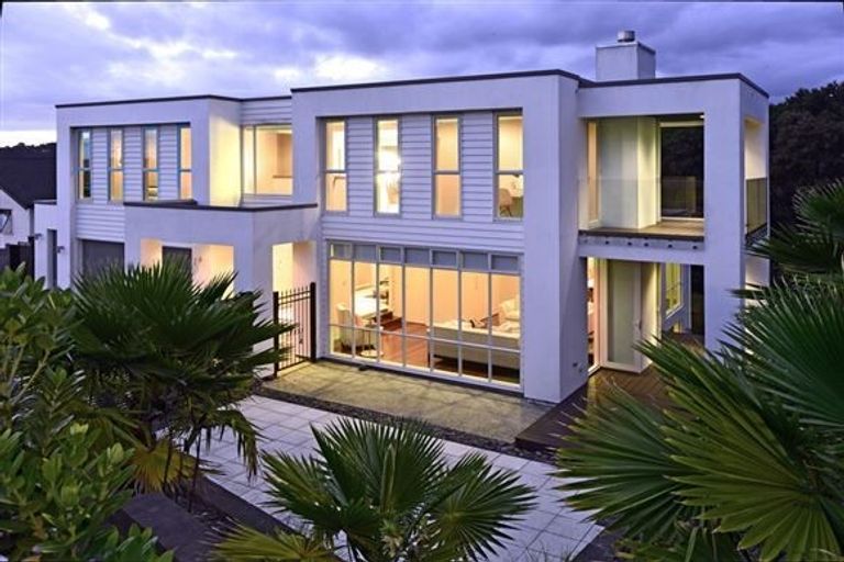 Photo of property in 116 Kittiwake Drive, Schnapper Rock, Auckland, 0632