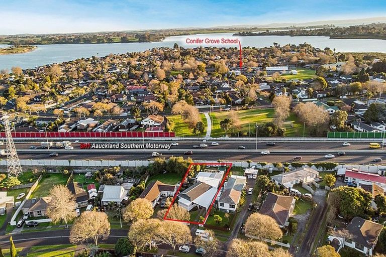 Photo of property in 35 Kindergarten Drive, Conifer Grove, Takanini, 2112