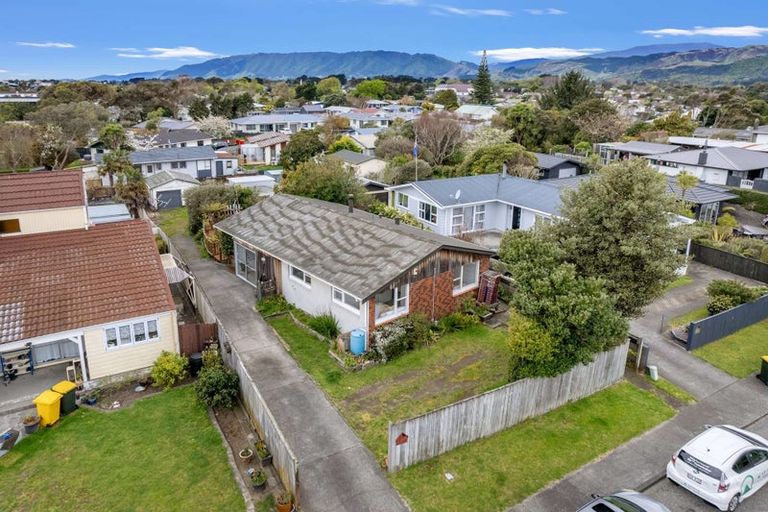 Photo of property in 7 Chums Road, Paraparaumu Beach, Paraparaumu, 5032