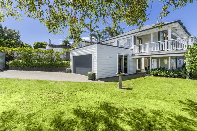 Photo of property in 11 Eric Price Avenue, Takapuna, Auckland, 0620