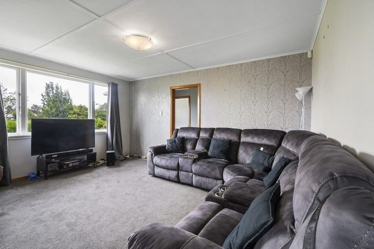 Photo of property in 19 Pembroke Street, Highbury, Palmerston North, 4412