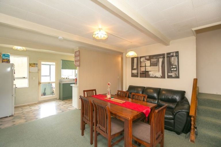 Photo of property in 273 Henwood Road, Paraite, New Plymouth, 4372