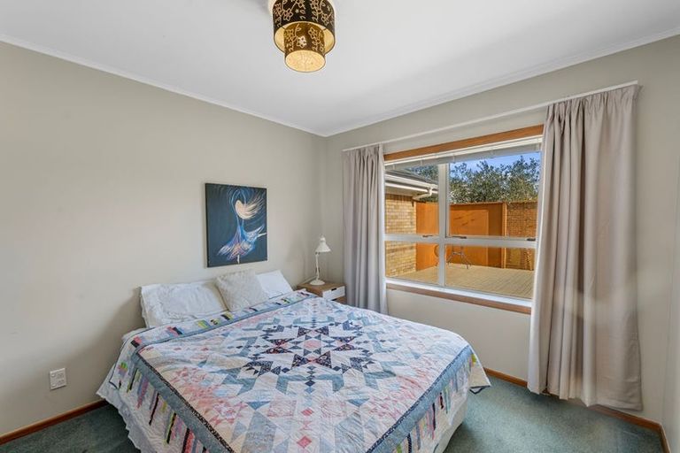 Photo of property in 19 Fyfe Avenue, Papatoetoe, Auckland, 2025