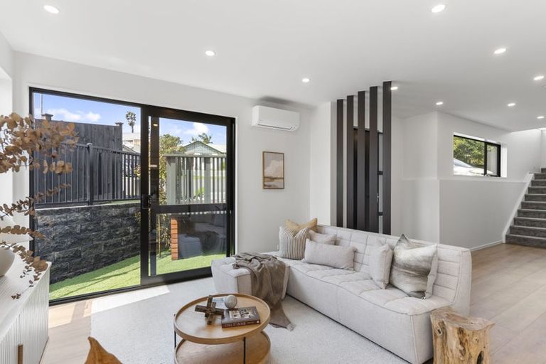 Photo of property in 14a Altair Place, Windsor Park, Auckland, 0632