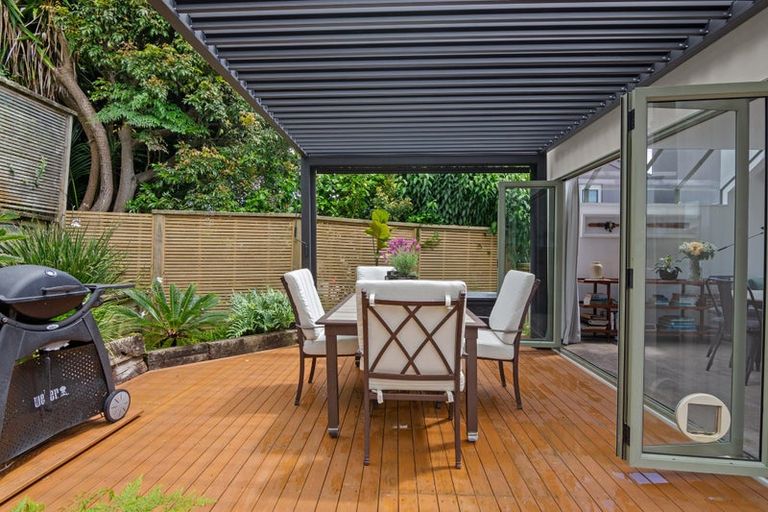 Photo of property in 3/14 Inga Road, Milford, Auckland, 0620