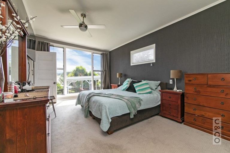 Photo of property in 14 Elliot Street, Riverhead, 0820