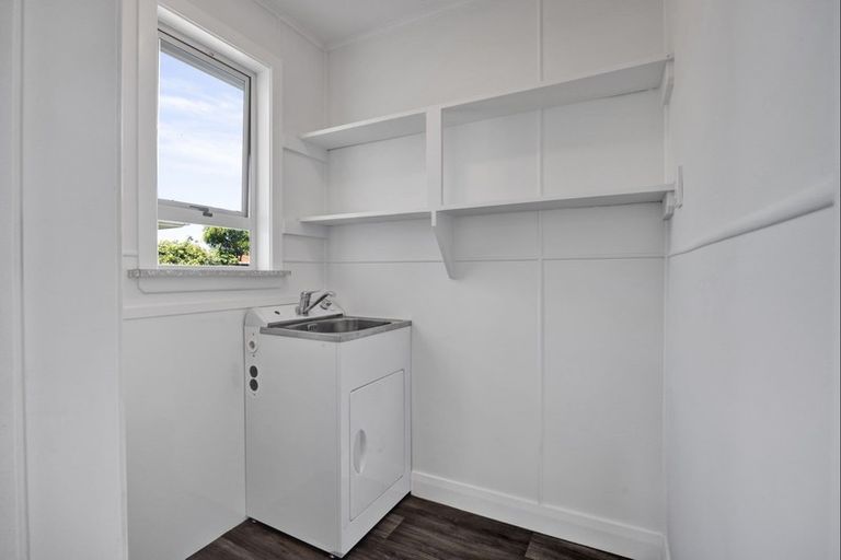 Photo of property in 133 Broadway, Waitara, 4320