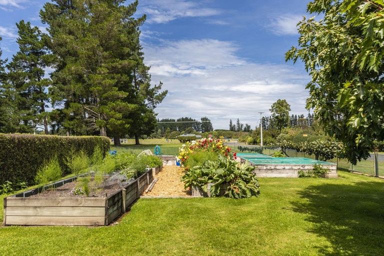 Photo of property in 4 Kennedys Hill Road, Fernside, Rangiora, 7471
