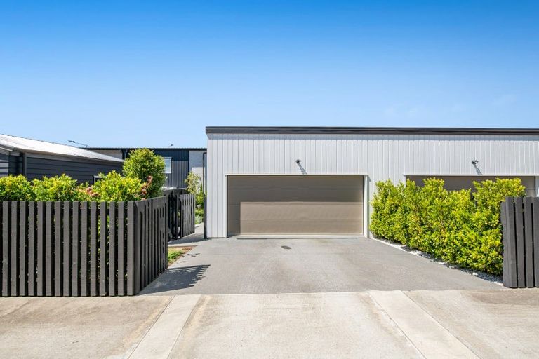 Photo of property in 169 Millwater Parkway, Silverdale, 0932