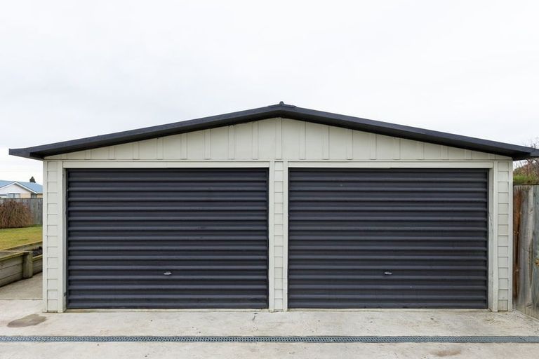 Photo of property in 25 Smith Street, Waimate, 7924
