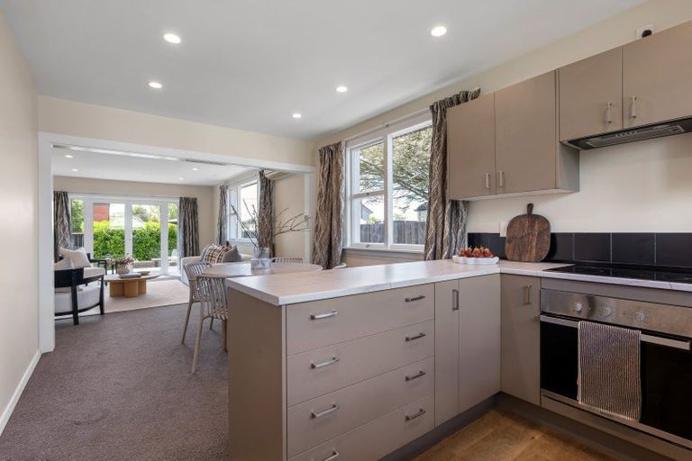 Photo of property in 1/33 Searells Road, Strowan, Christchurch, 8052