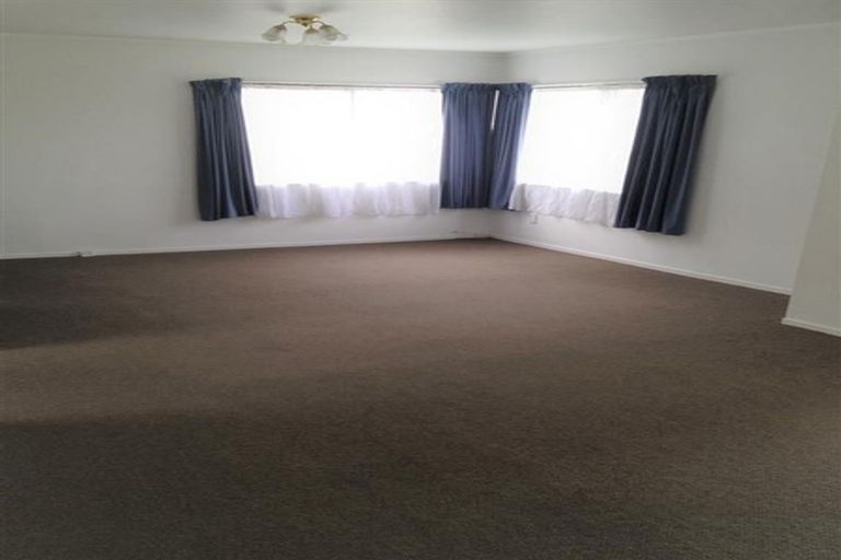 Photo of property in 10 Flamingo Court, Goodwood Heights, Auckland, 2105