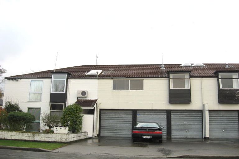 Photo of property in 3/107 Holly Road, St Albans, Christchurch, 8014