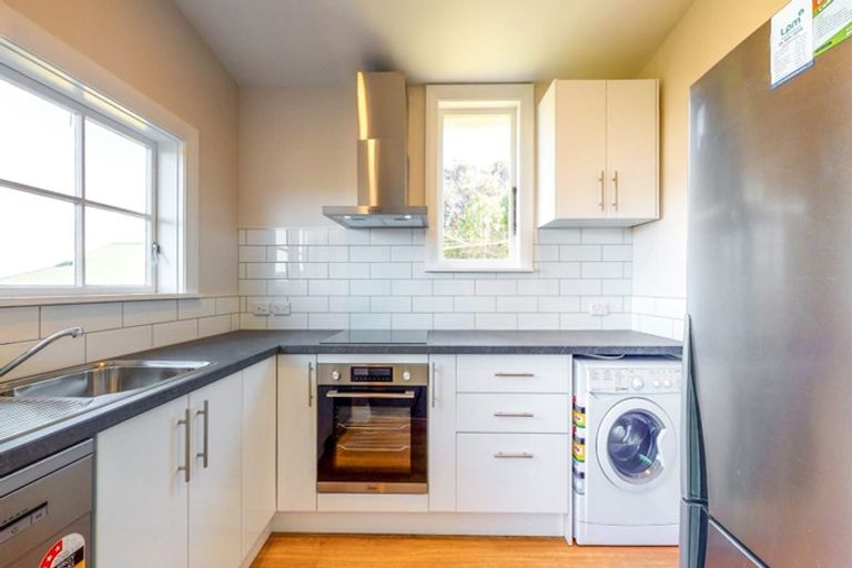 Photo of property in 18 Waipapa Terrace, Hataitai, Wellington, 6021