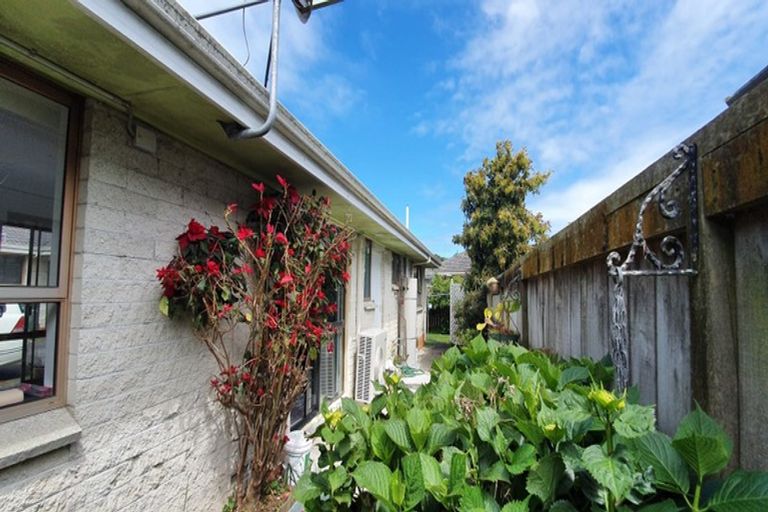 Photo of property in 2/11 Wyllie Road, Papatoetoe, Auckland, 2025