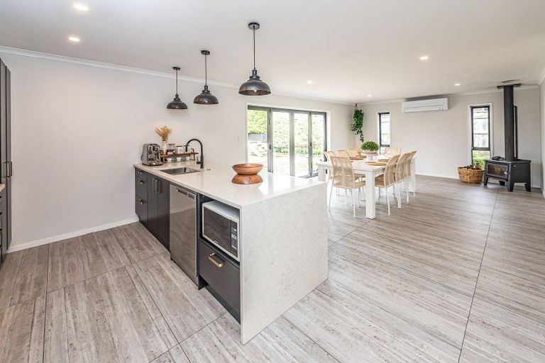 Photo of property in 13 Magnolia Crescent, Tawhero, Whanganui, 4501