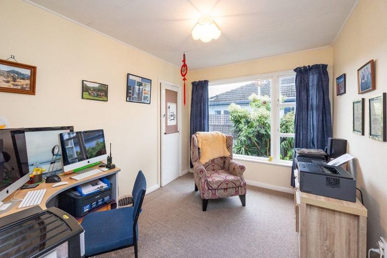Photo of property in 14 Brightwater Terrace, Terrace End, Palmerston North, 4410