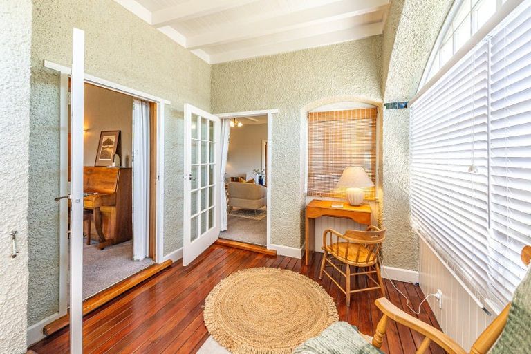 Photo of property in 299 Saint Hill Street, Whanganui, 4500