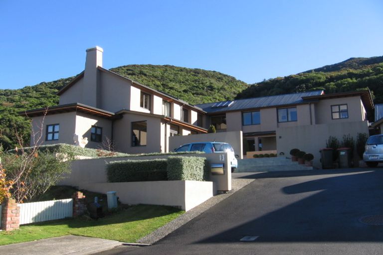 Photo of property in 13 Ridvan Grove, Ngaio, Wellington, 6035
