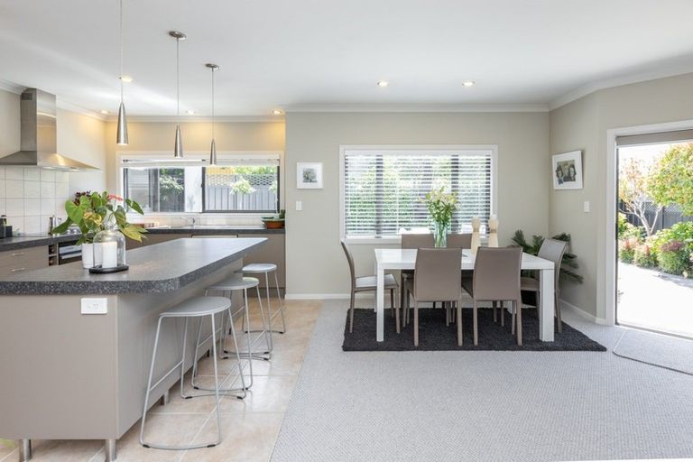 Photo of property in 2a Windsor Terrace, Taradale, Napier, 4112