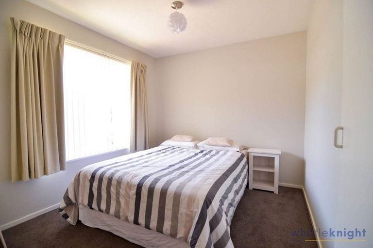 Photo of property in 8 Innisfree Place, Northwood, Christchurch, 8051