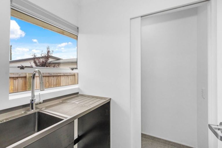 Photo of property in 90 Neill Street, Hornby, Christchurch, 8042