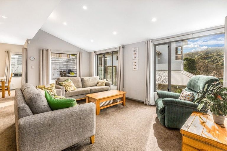 Photo of property in 16 Calcutta Street, Khandallah, Wellington, 6035