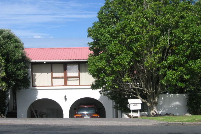 Photo of property in 214 Golf Road, Titirangi, Auckland, 0604