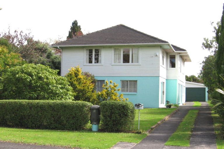 Photo of property in 34 Kervil Avenue, Te Atatu Peninsula, Auckland, 0610