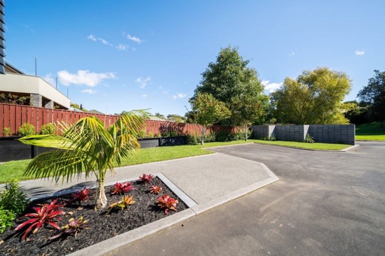 Photo of property in 19b Kenmore Street, Westown, New Plymouth, 4310