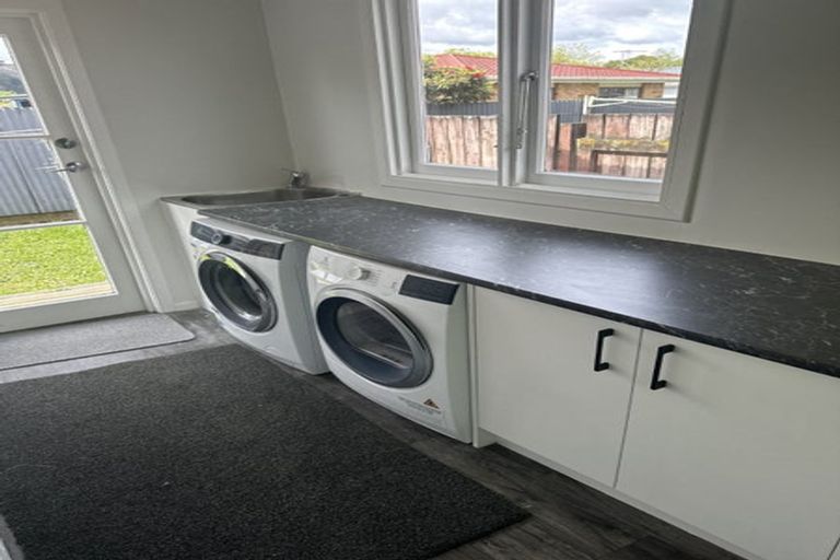 Photo of property in 39 Ararino Street, Trentham, Upper Hutt, 5018