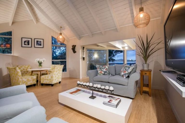 Photo of property in 1/91 Princes Street, Northcote Point, Auckland, 0627