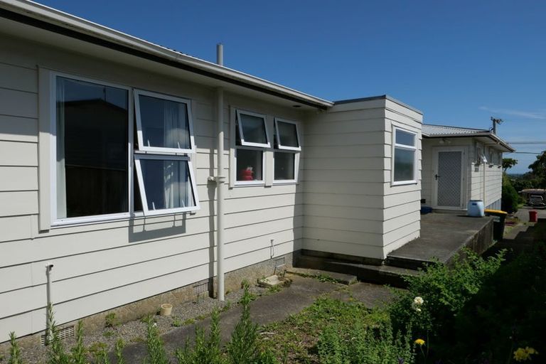 Photo of property in 46 Kaitawa Crescent, Paraparaumu, 5032