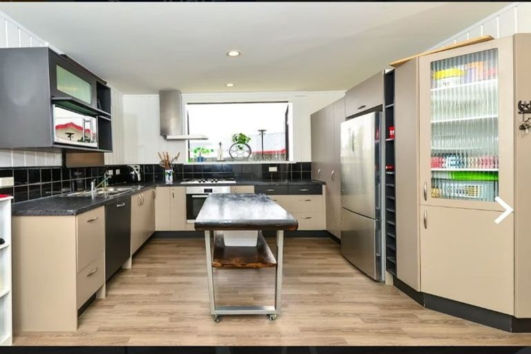 Photo of property in 50 Poaka Avenue, Dinsdale, Hamilton, 3204