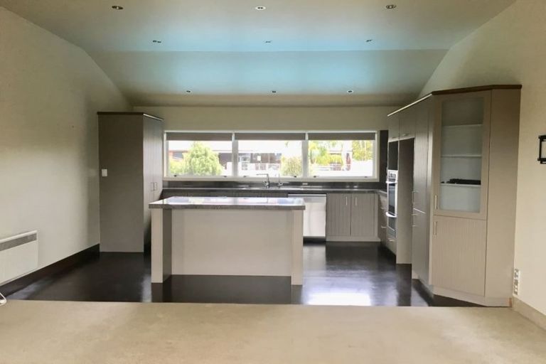 Photo of property in 13 Wilfred Street, St Andrews, Hamilton, 3200