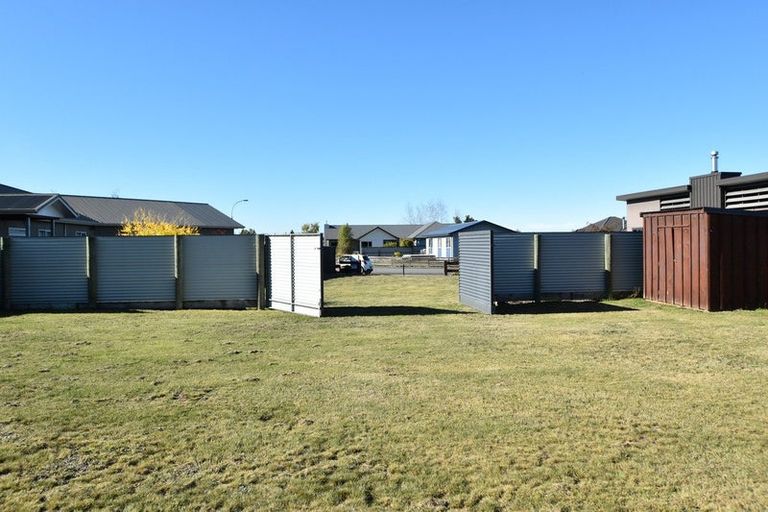 Photo of property in 33 Irishman Drive, Twizel, 7901
