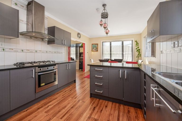 Photo of property in 82 Metcalfe Road, Ranui, Auckland, 0612