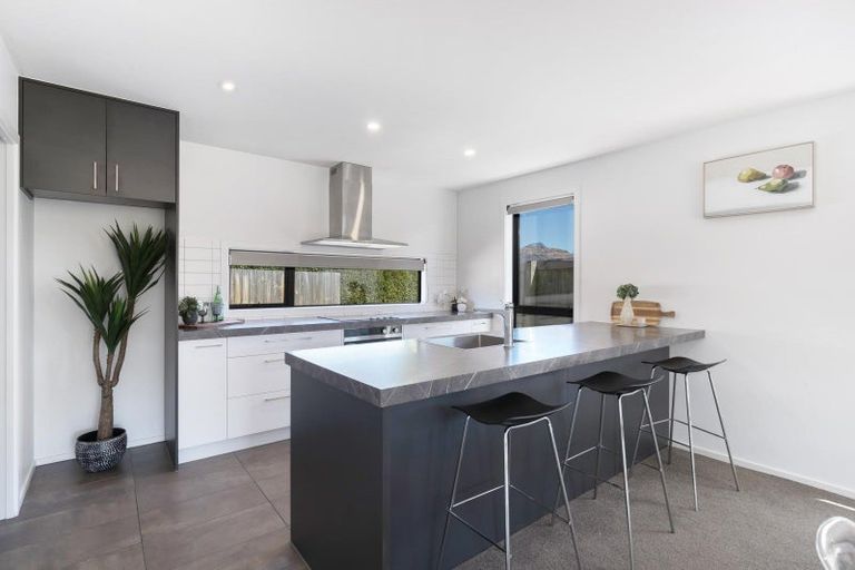 Photo of property in 6 Northbrook Place, Lower Shotover, Queenstown, 9304