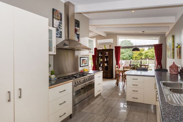 Photo of property in 27 Magnolia Avenue, Opaheke, Papakura, 2113